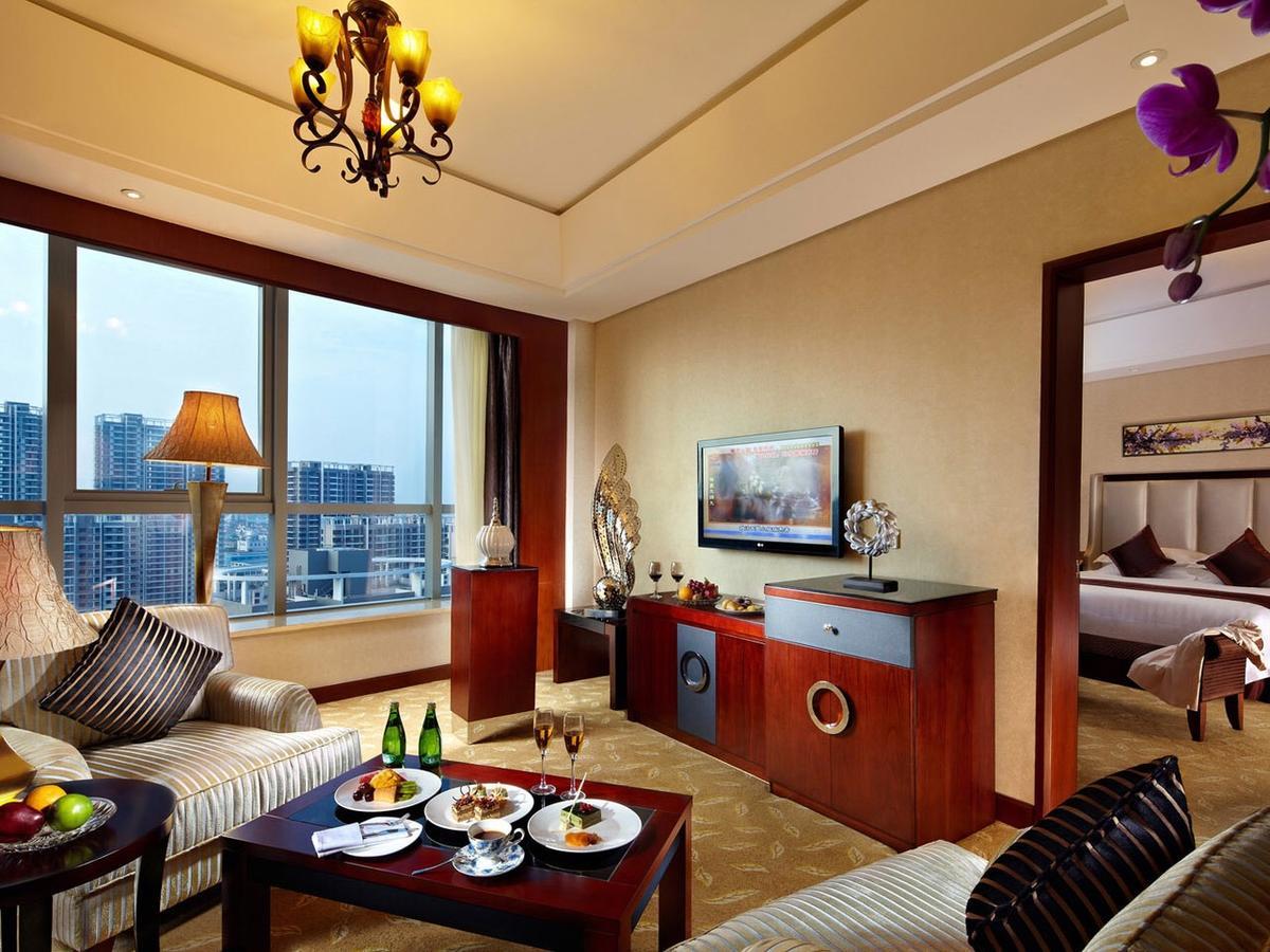 Jurong Yukun New Century Hotel Jiangsu Phòng bức ảnh
